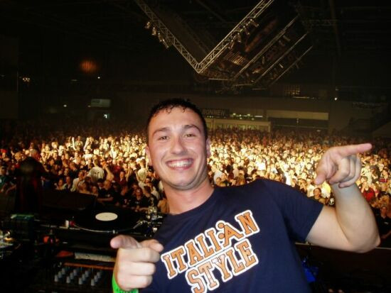 DJ D
