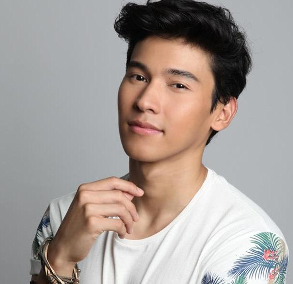 Enchong Dee