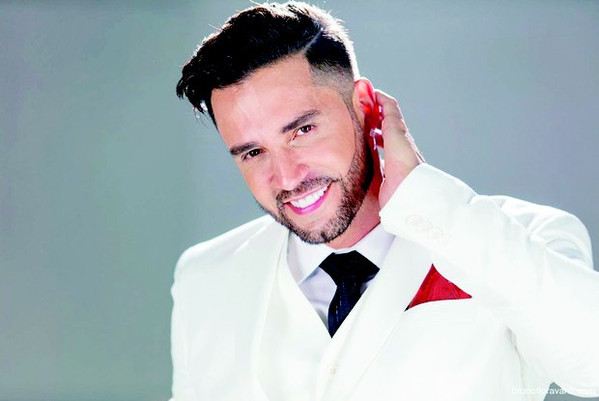 Latino (2)