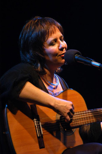 Laura Canoura