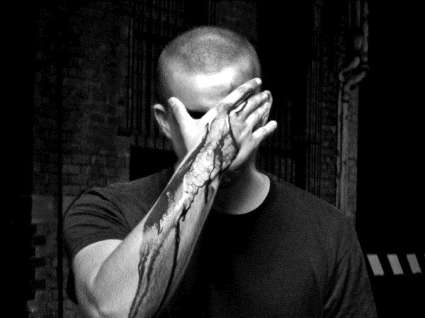 Lorn (2)