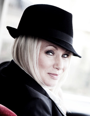 Louise Hoffsten