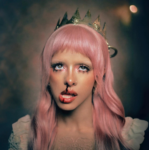 Melanie Martinez (2)
