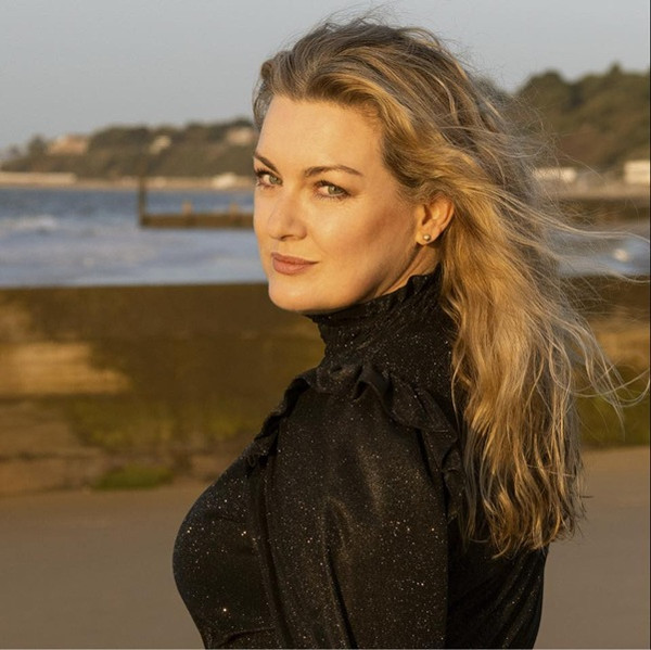 Sarah Nixey