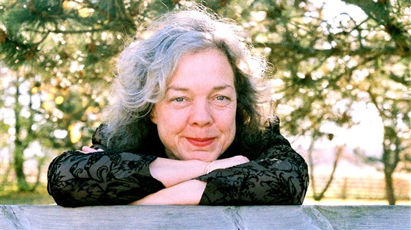 Shirley Eikhard