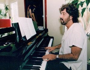 Shuki Levy