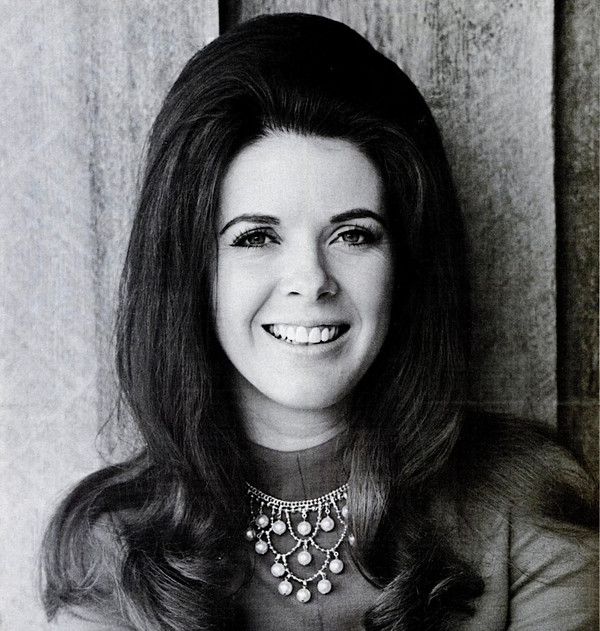 Susan Raye