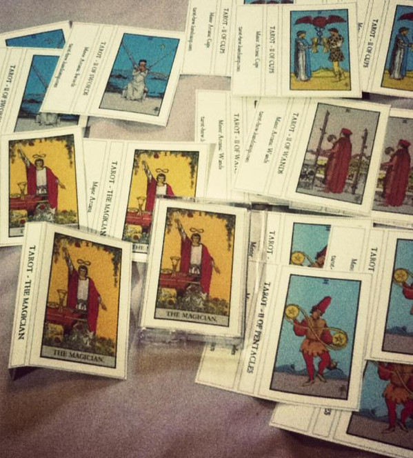 Tarot (12)