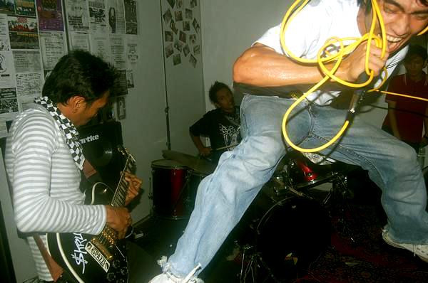 Terlarang