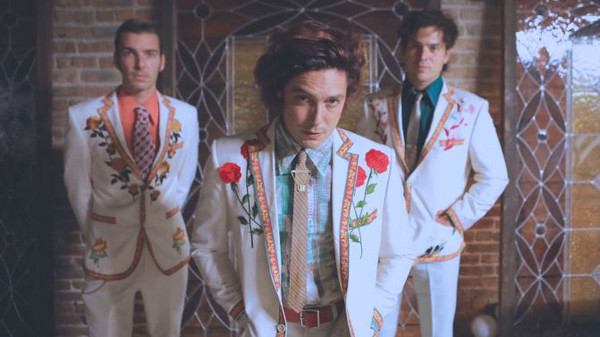 The Growlers (2)