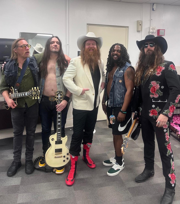 Valient Thorr