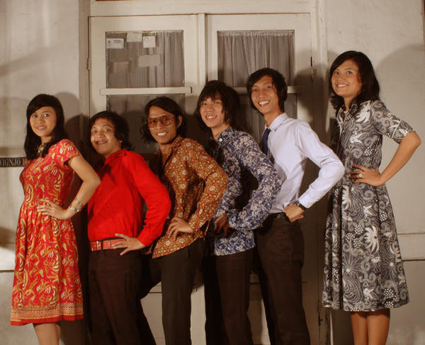 White Shoes And The Couples Company