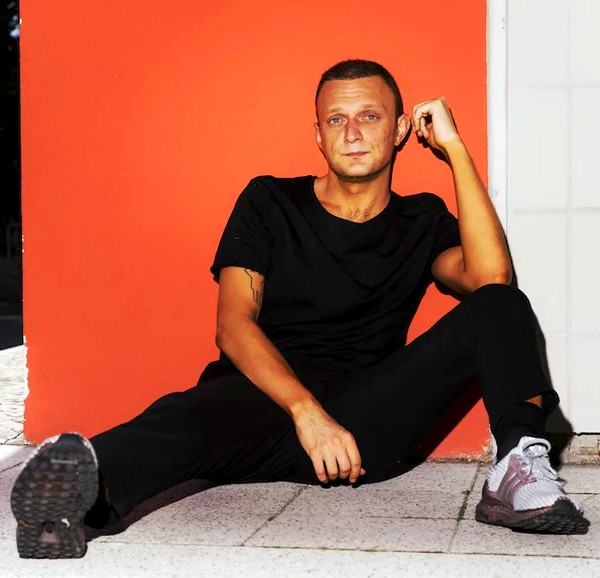 Yotam Avni