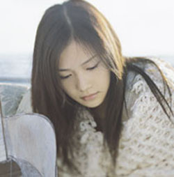 Yui (2)