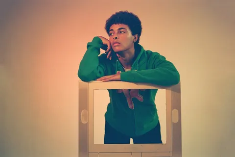 Isaac Dunbar: “A lot of the music on the EP is me longing for something”