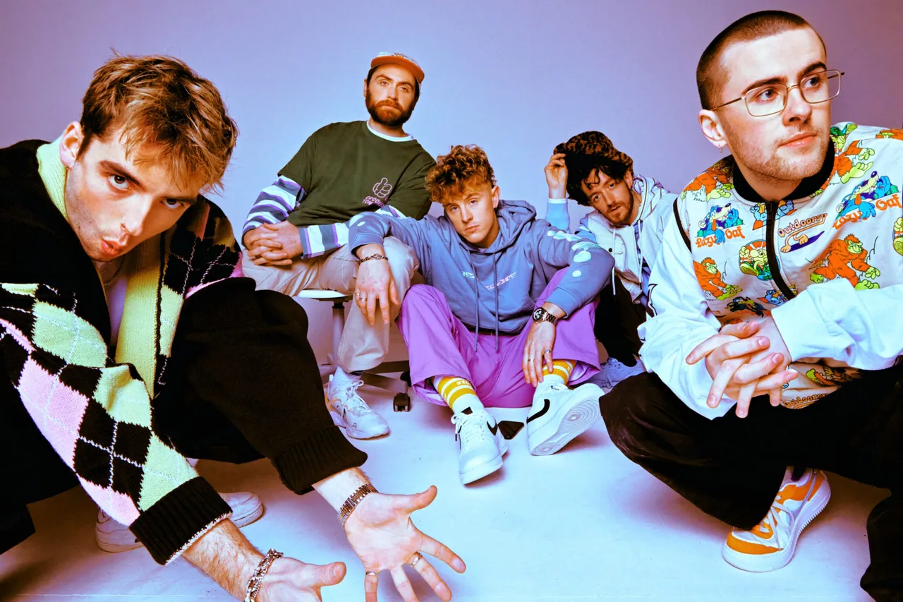 Easy Life: Life's A Beach