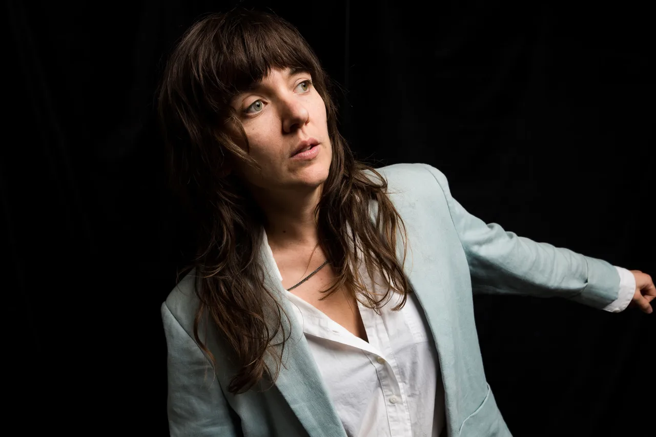 Courtney Barnett: Time flies