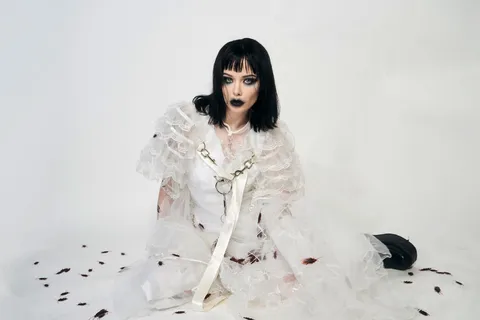 Alice Glass: "We're all drawn to music that makes us feel good"