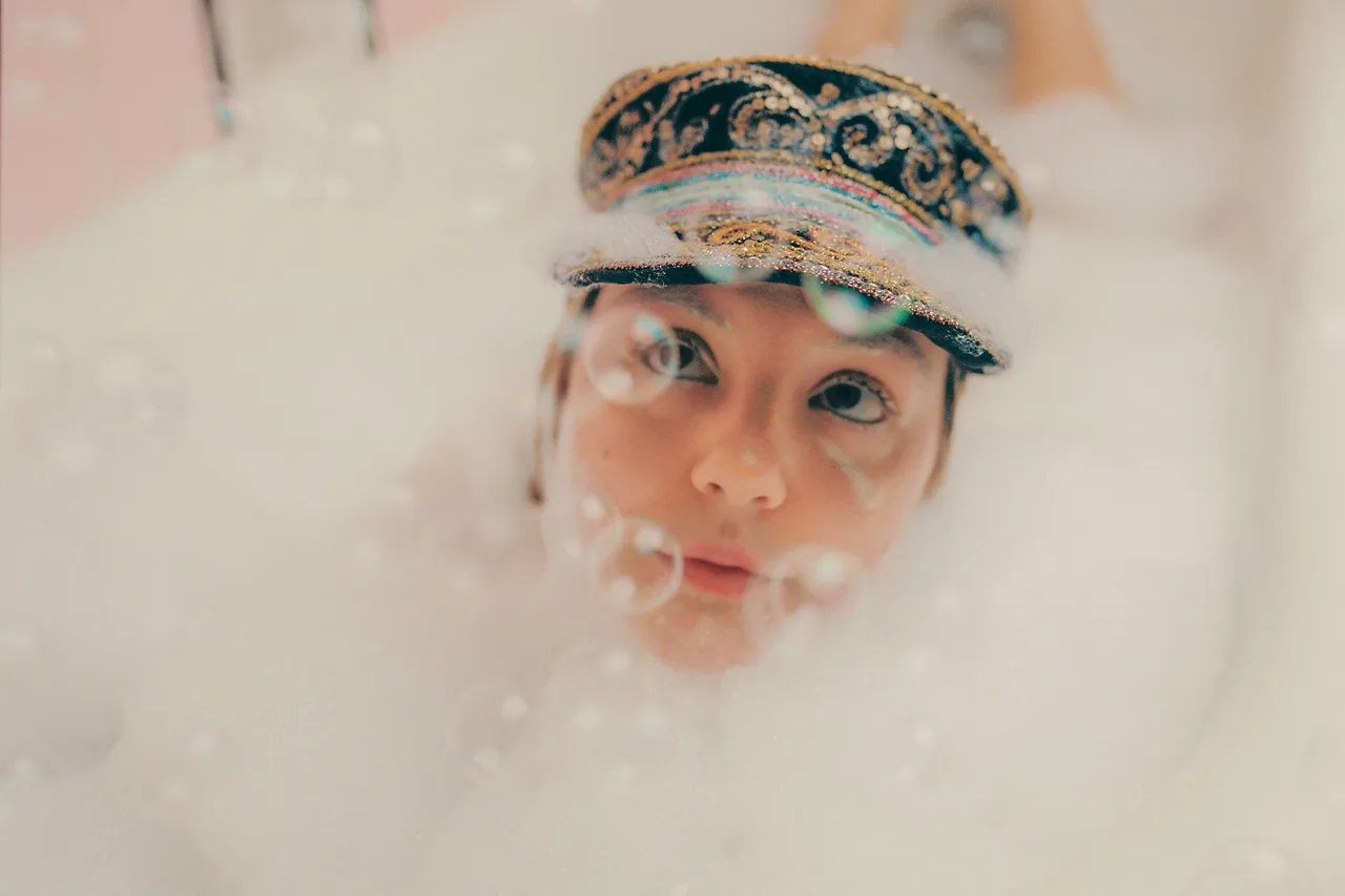 Dora Jar: “I feel like Billie Eilish’s biggest fan, she’s changed my life in so many ways”