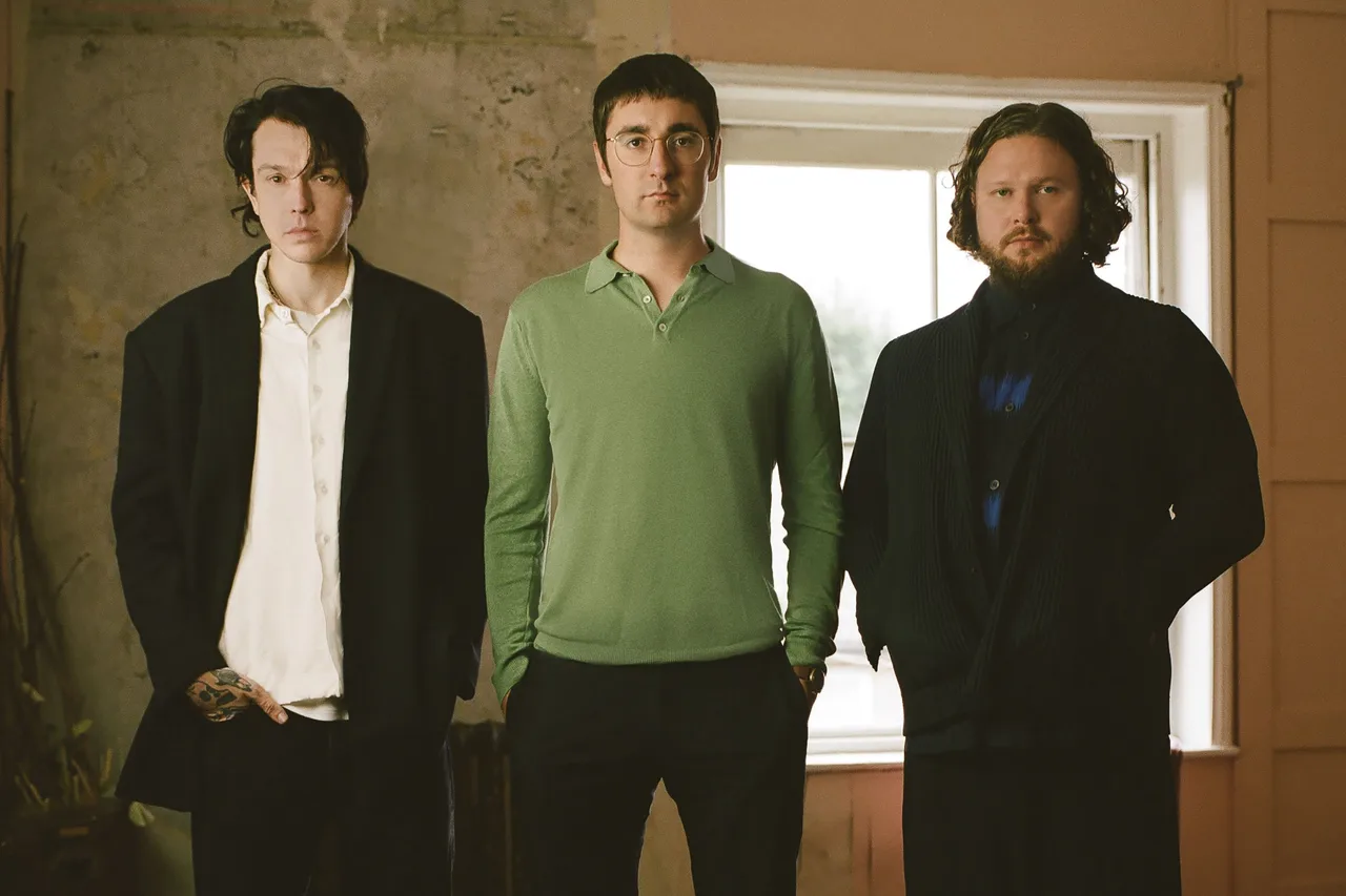 alt-J:  “That lack of outside stimulation did make us more stimulated on the inside”