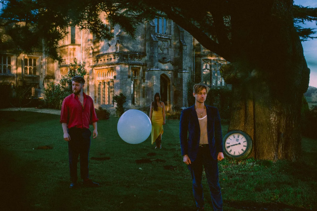 Khartoum: “We're pretty handy with a nail gun”