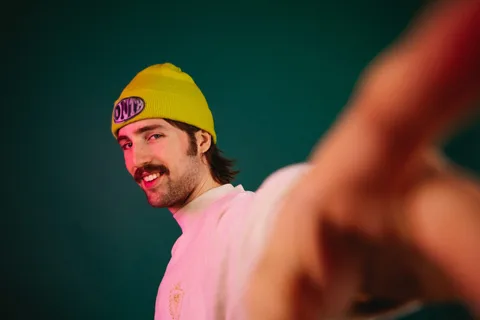 Will Joseph Cook: Goofin' around