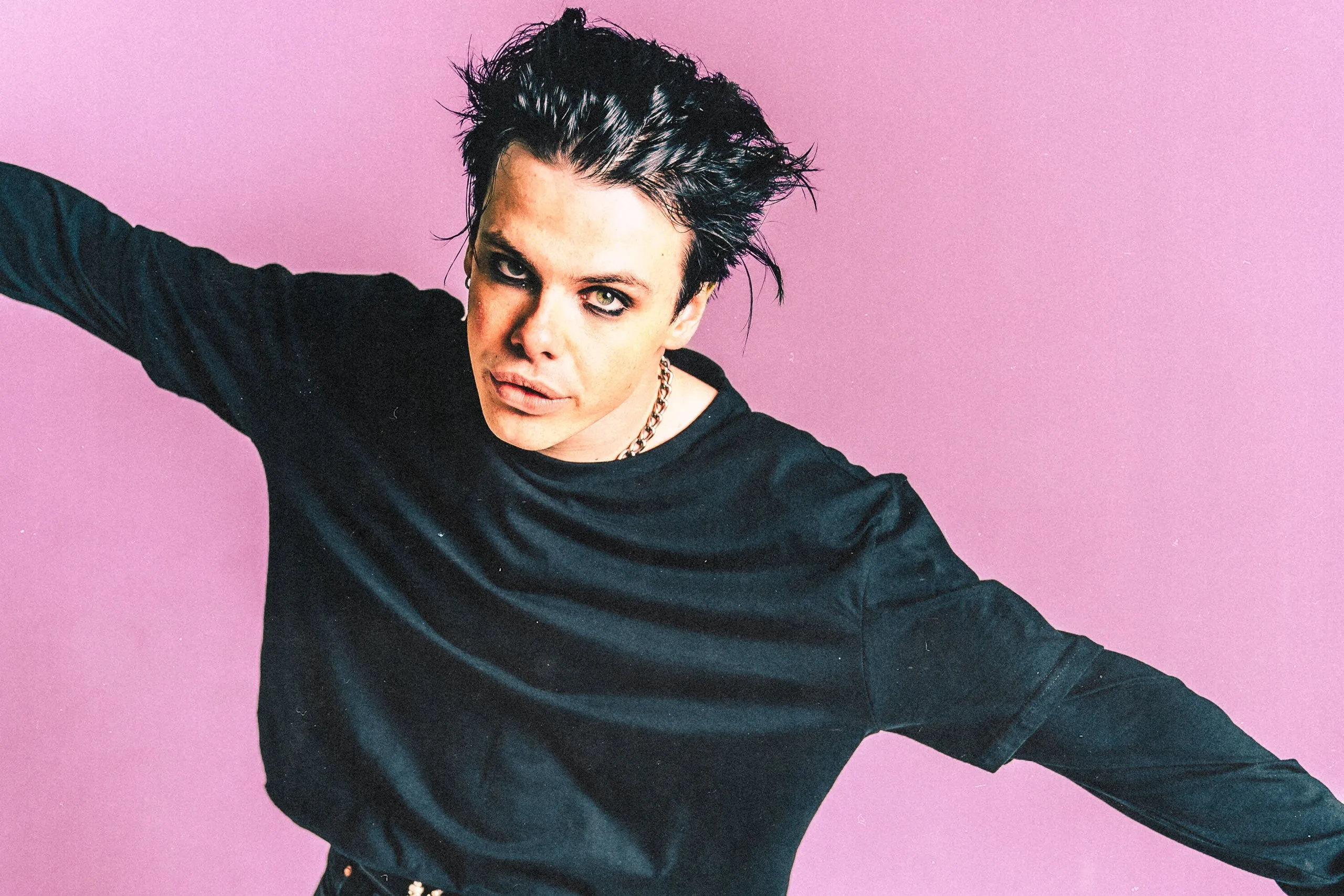 YUNGBLUD: "The age of the new kid on the block is over. Who is YUNGBLUD? I don't know, you fucking tell me"