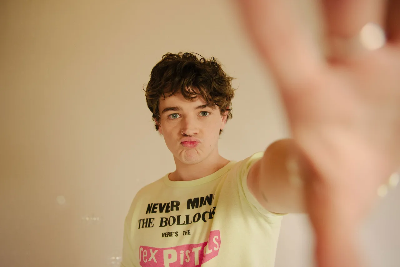 Thomas Headon: "I'm just here to vibe"