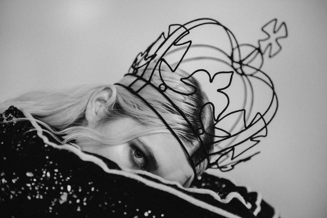 Baby Queen: Reign on me