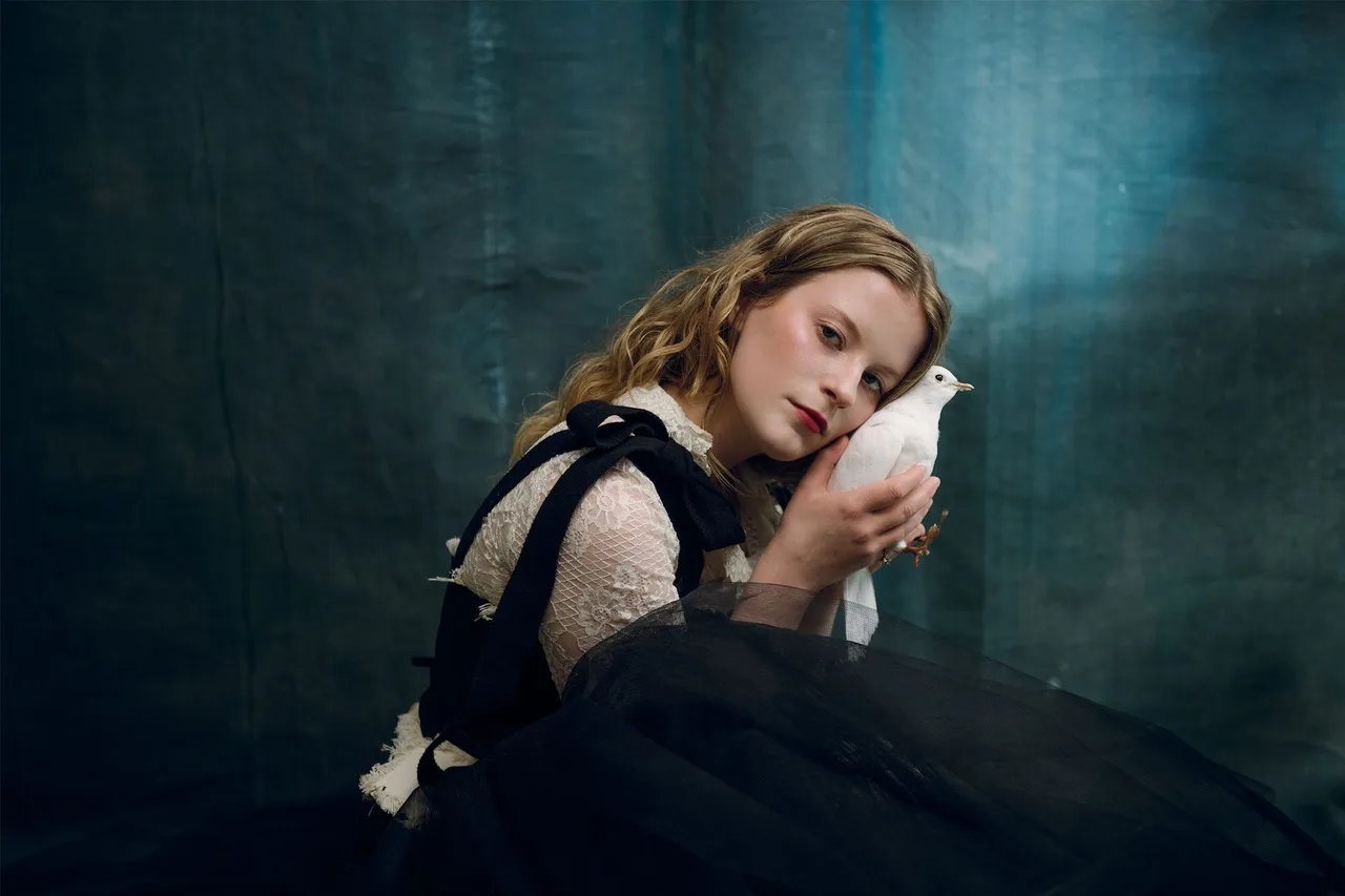 Paris Paloma: "I don't want to reduce the meaning of being a woman to our capacity for pain and anger"