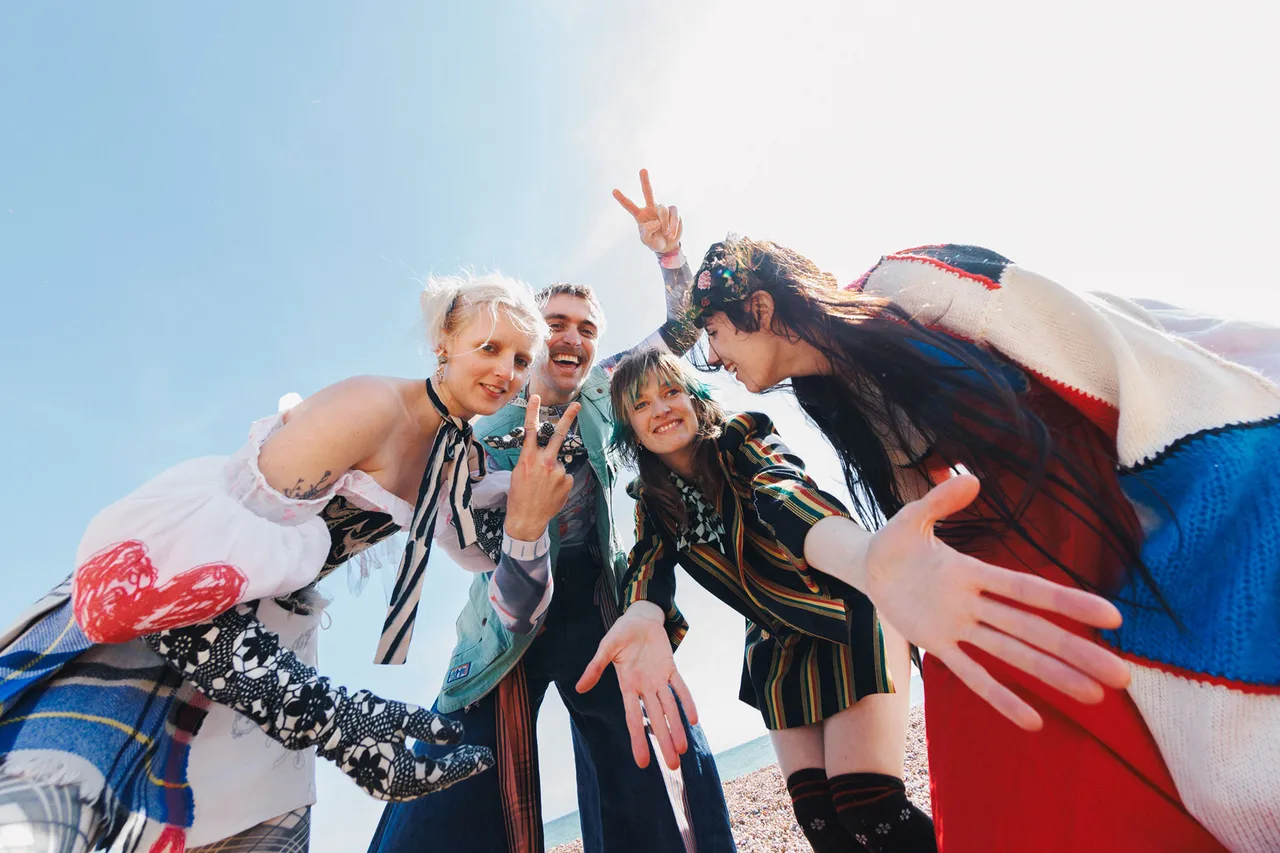 Any Other Questions with... FIZZ