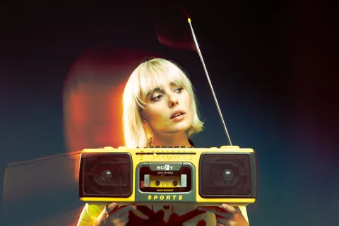 SOFY is channelling "pure chaos" with her brand new single, 'Ashley Cole Type Beat'