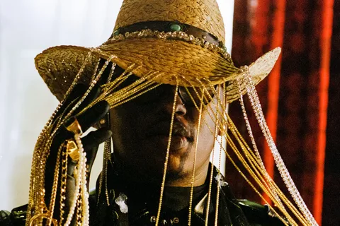 SIPHO tickles his funk itch with "awesome, evil, bombastic" new track, 'LOCK IT IN (NO REGRETS)'