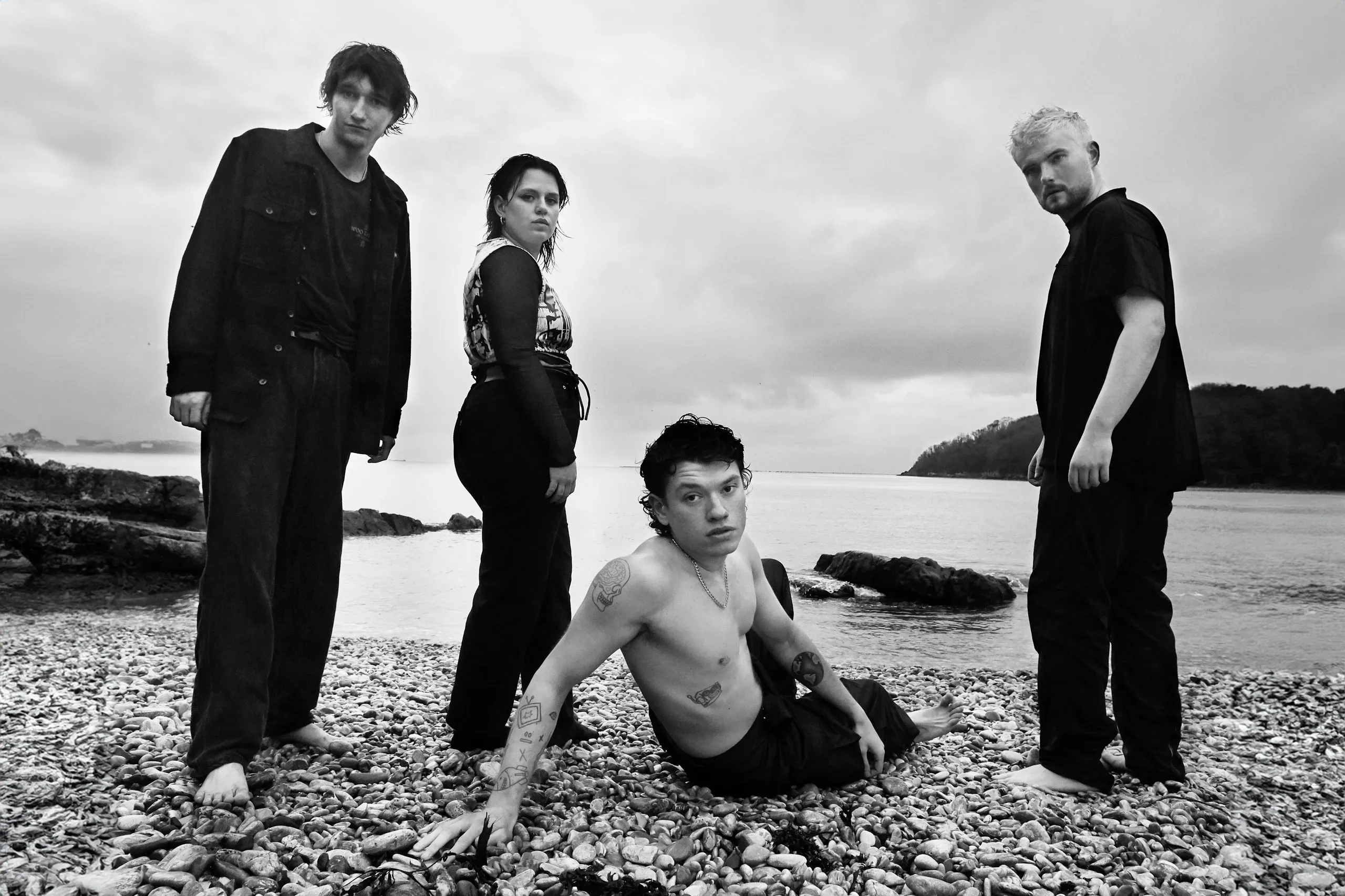 STONE have announced their debut album, 'Fear Life For A Lifetime': "The universe doesn't like desperate"