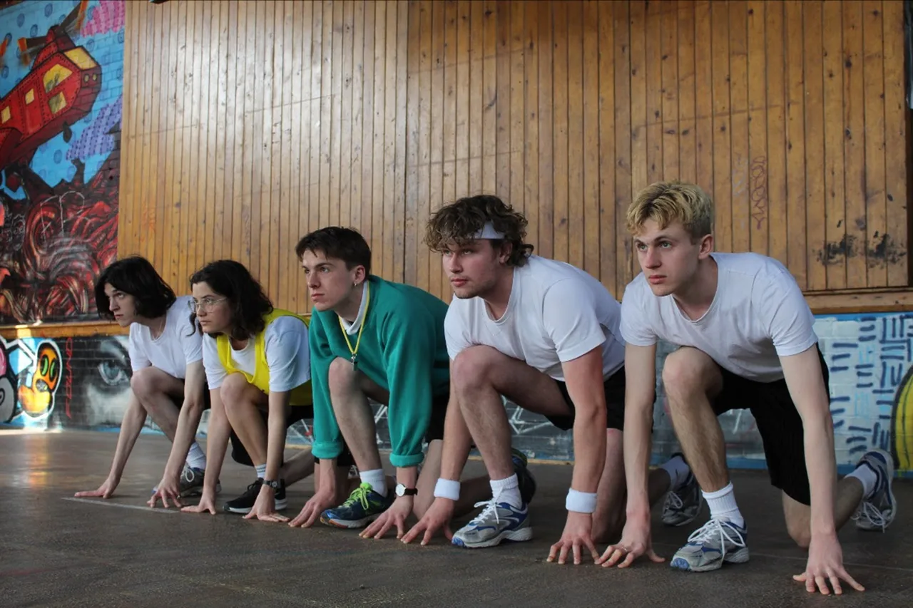 DORK x DOT TO DOT: Start making nonsense with Welly: "I'm glad I'm making music in a band that isn't mopey and pretentious"