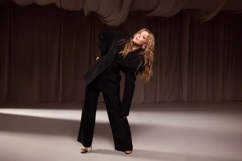 Becky Hill and Self Esteem are letting their 'True Colours' run free: "Writing that song felt like streaking through the rain"