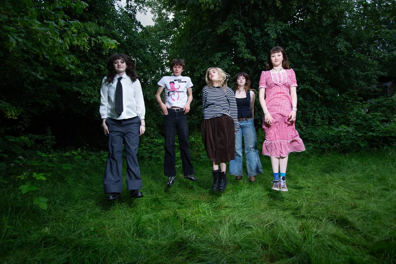 Man / Woman / Chainsaw: If you know, you know