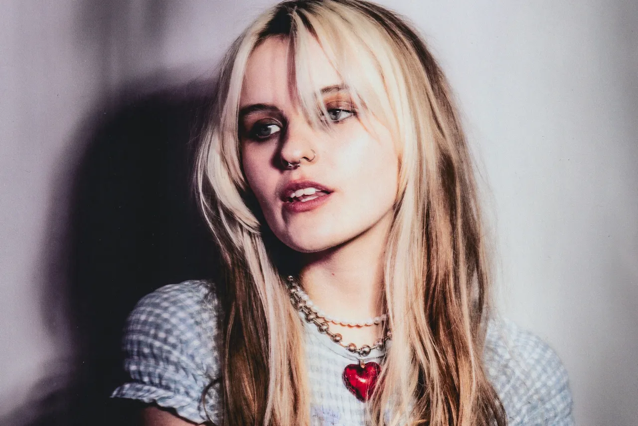 ugly ozo is tired of pretending everything's fine