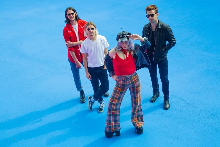 Black Honey: Hello today