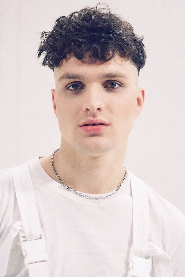 Check out Dan D’Lion's brand new video for 'BETTERMAN'