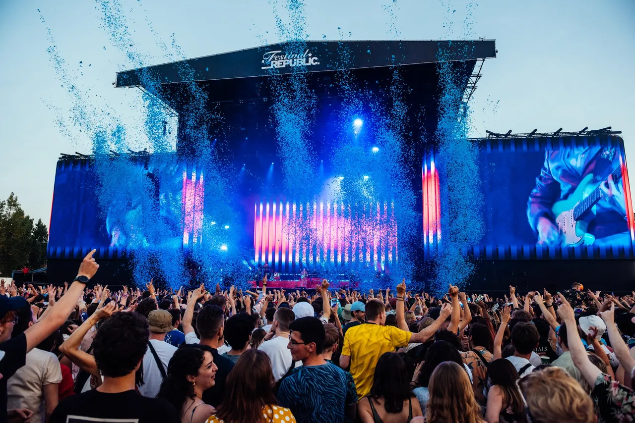 Indie's present and future combine to set the bar at Community Festival