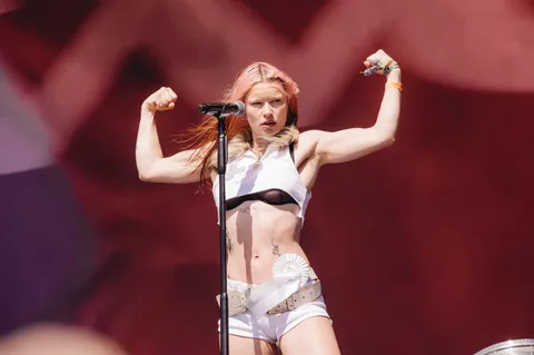 Wet Leg flex their muscles at Glastonbury 2025