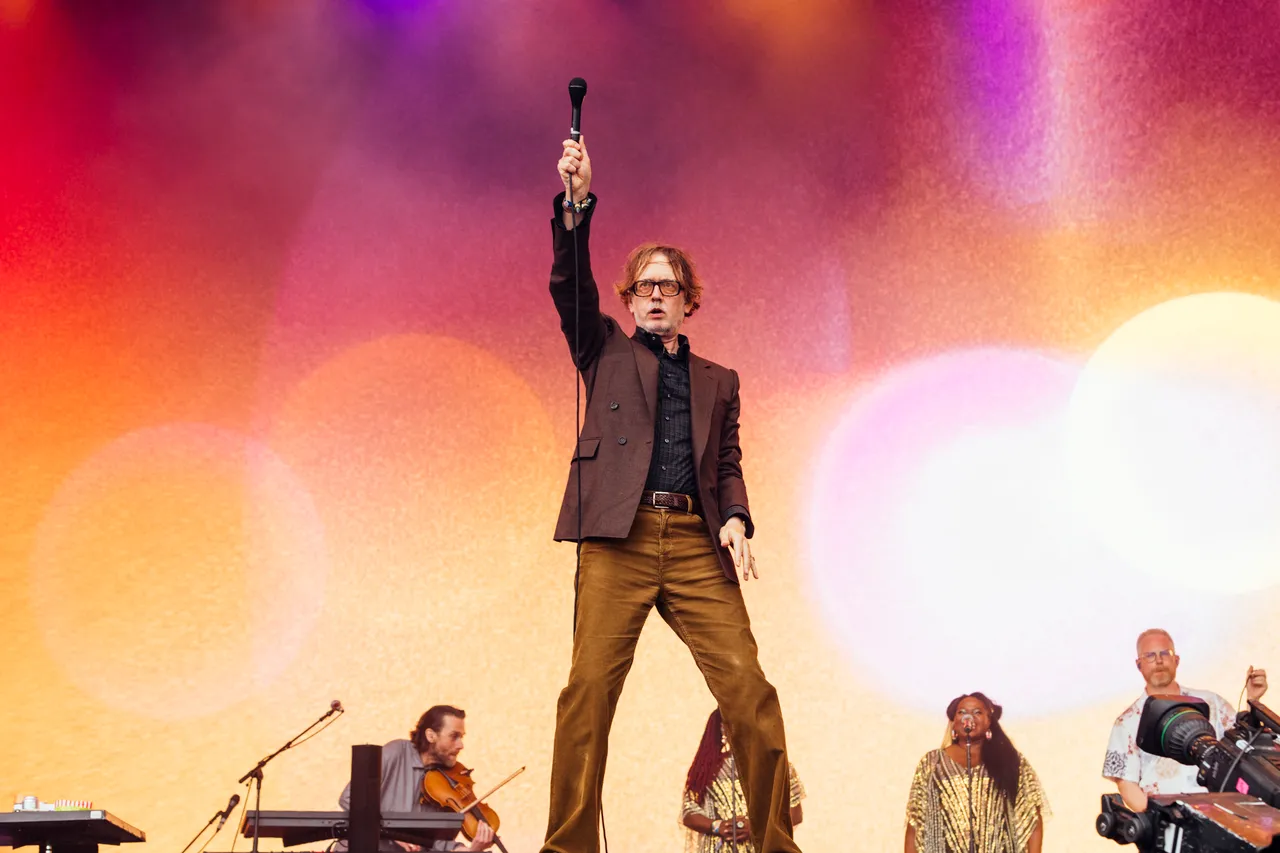 Pulp roll back the years with their not-so-secret set at Glastonbury 2025