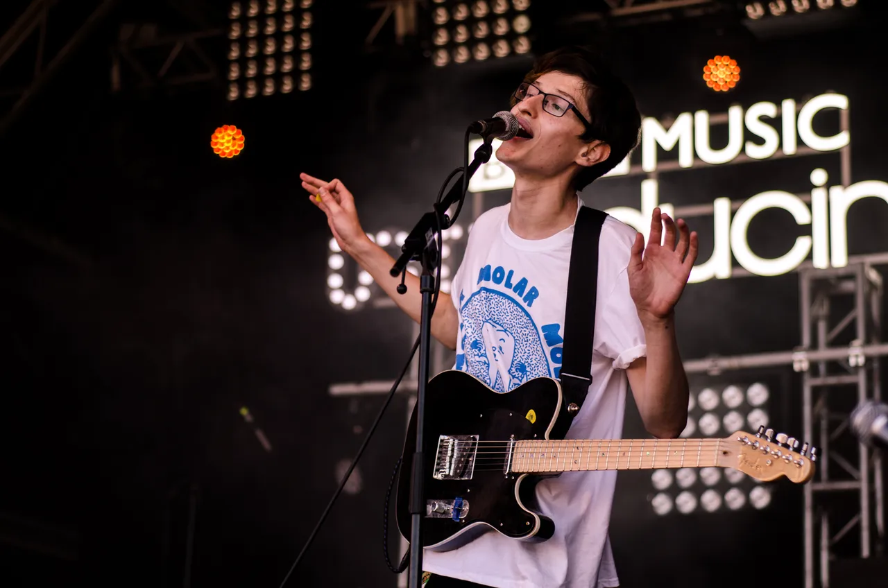 Happy Accidents is good ol' noisy pop in the sun at Reading 2016