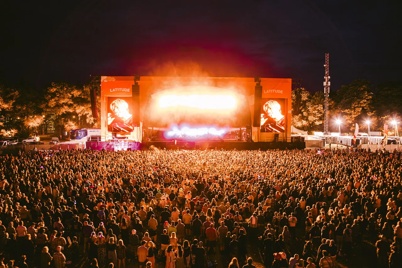 Latitude 2024 delivers a retro, family-orientated package