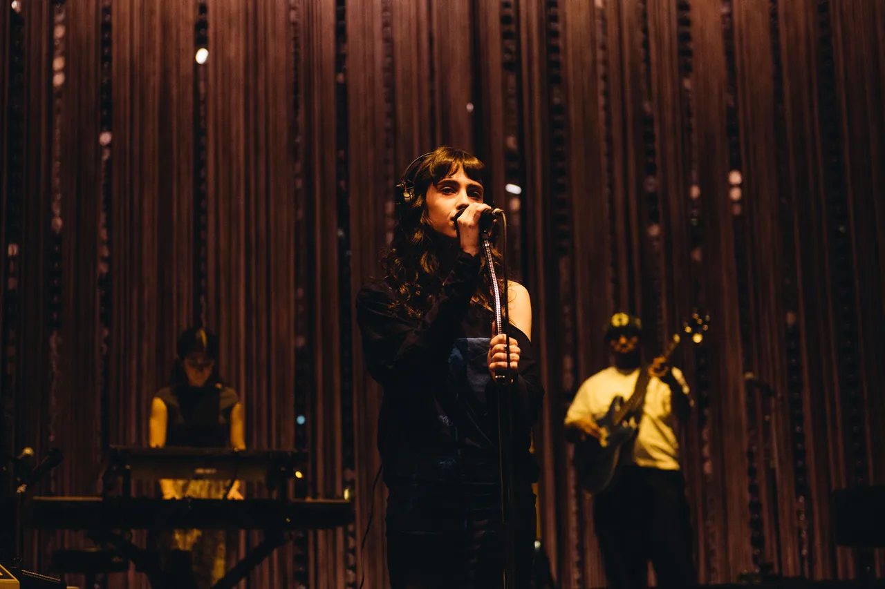 Clairo's night at London’s Eventim Apollo is a masterclass in how to make a sit-down show not boring