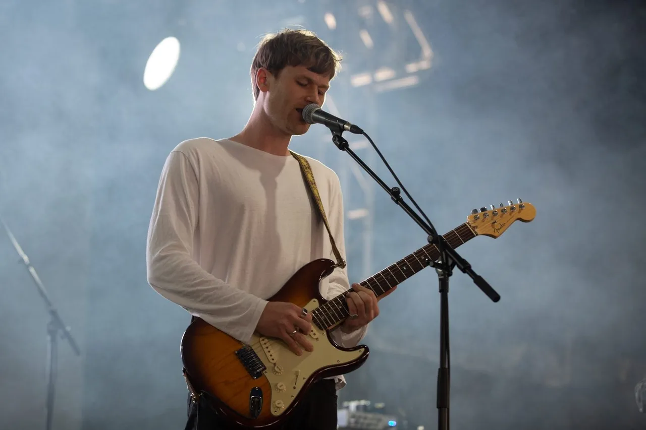 Fancy a lunch time dance? You'll be after Gengahr at Reading Festival