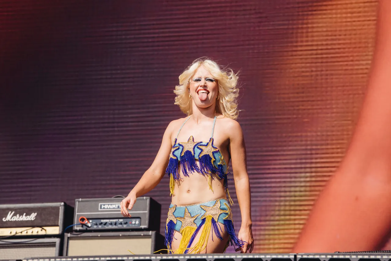 6 more acts who were bloody good at Glastonbury 2025