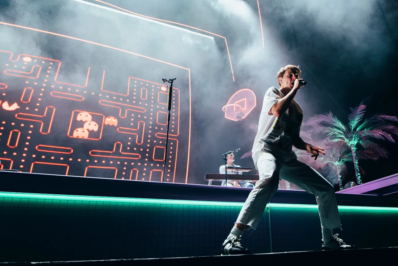 Glass Animals do things differently at London's Alexandra Palace