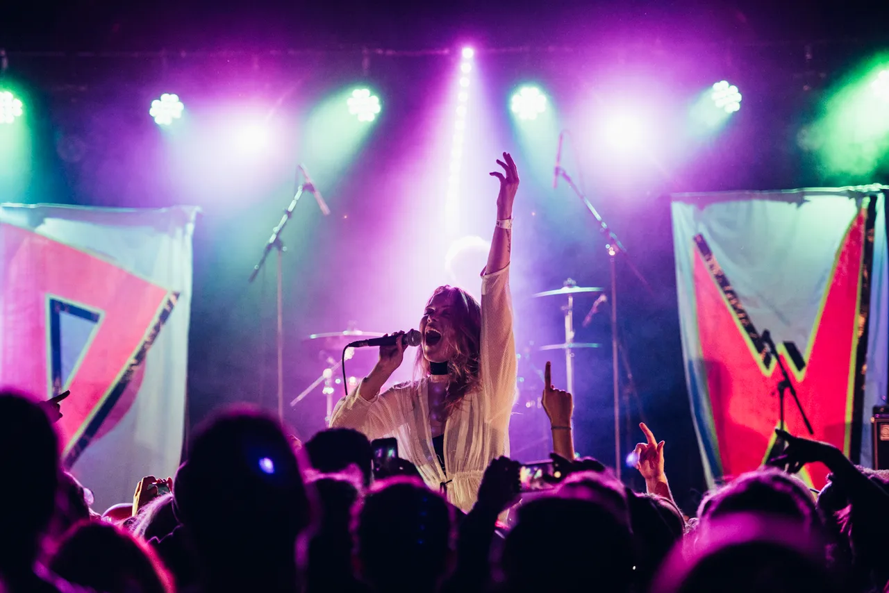 Firing on all cylinders, Dream Wife headline London's The Dome